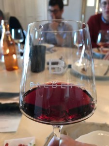 MARIUS CORTONA DOC Sangiovese, rosso rubino intenso, gusto meraviglioso come il colore, armonico, morbido e di grande equilibro