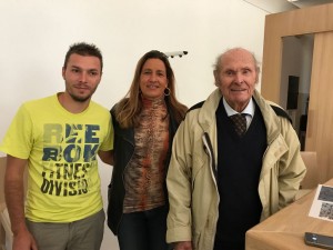 Caterina Dei insieme a suo padre e enologo di Cantine Dei